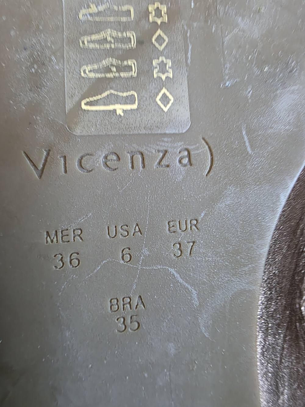 Vicenza Gold Leather Shoes - Brown